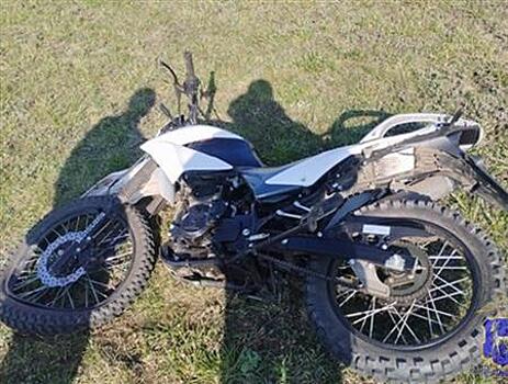 В Ставропольском районе мужчина на мотоцикле врезался в бетонный блок и перевернулся