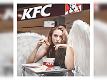 «Ангел с крыльями KFC»: новосибирская группа выпустила песню, вдохновившись атмосферой фуд-корта