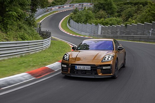 Новый Porsche Panamera проехал «Нордшляйфе» на пять секунд быстрее предшественника