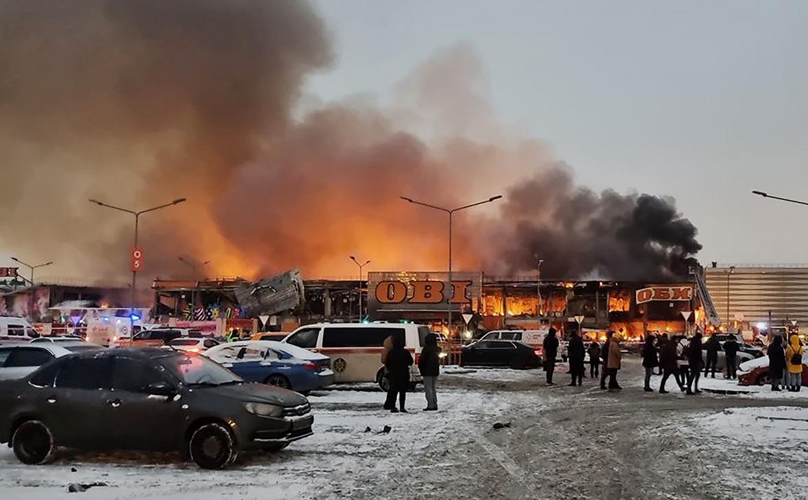 СК показал последствия пожара в гипермаркете OBI в «Мега Химки»