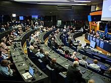 Европарламент приостановил выполнение таможенного соглашения с США