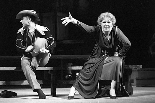 В БДТ прокомментировали смерть народной артистки Натальи Теняковой