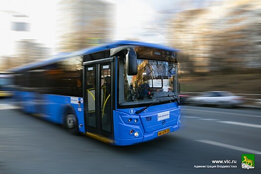 Во Владивостоке 71 автобусный маршрут выставили на электронные торги