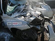 В Курске утром 1 октября в лобовом ДТП погиб мужчина и трое пострадали