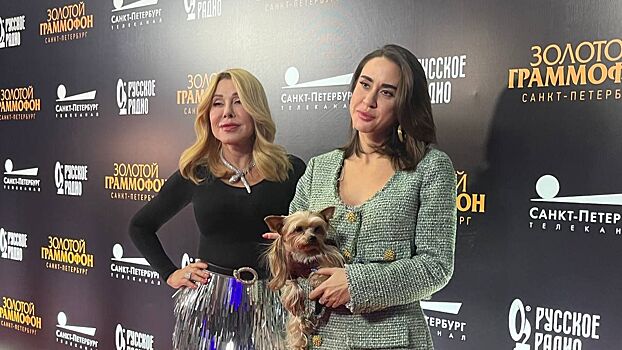 Дочь Успенской выступила в пикантном образе в шоу «Две звезды»