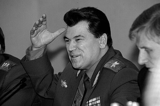 Умер последний министр обороны СССР Евгений Шапошников