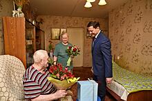 89-летний юбилей отмечает сегодня Почетный гражданин Вологды Леонид Волков