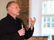 Сергей Жигунов выразил недовольство по поводу покупки «Сватов» каналом «Россия-1»