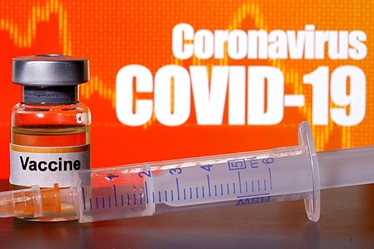 Назван срок появления вакцины США от COVID