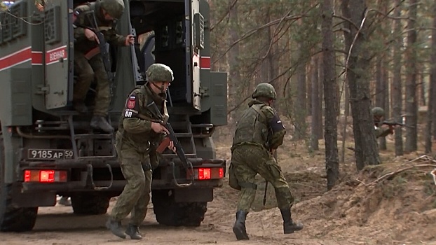 Военные полицейские жестко задержали условных диверсантов под Нижним Новгородом