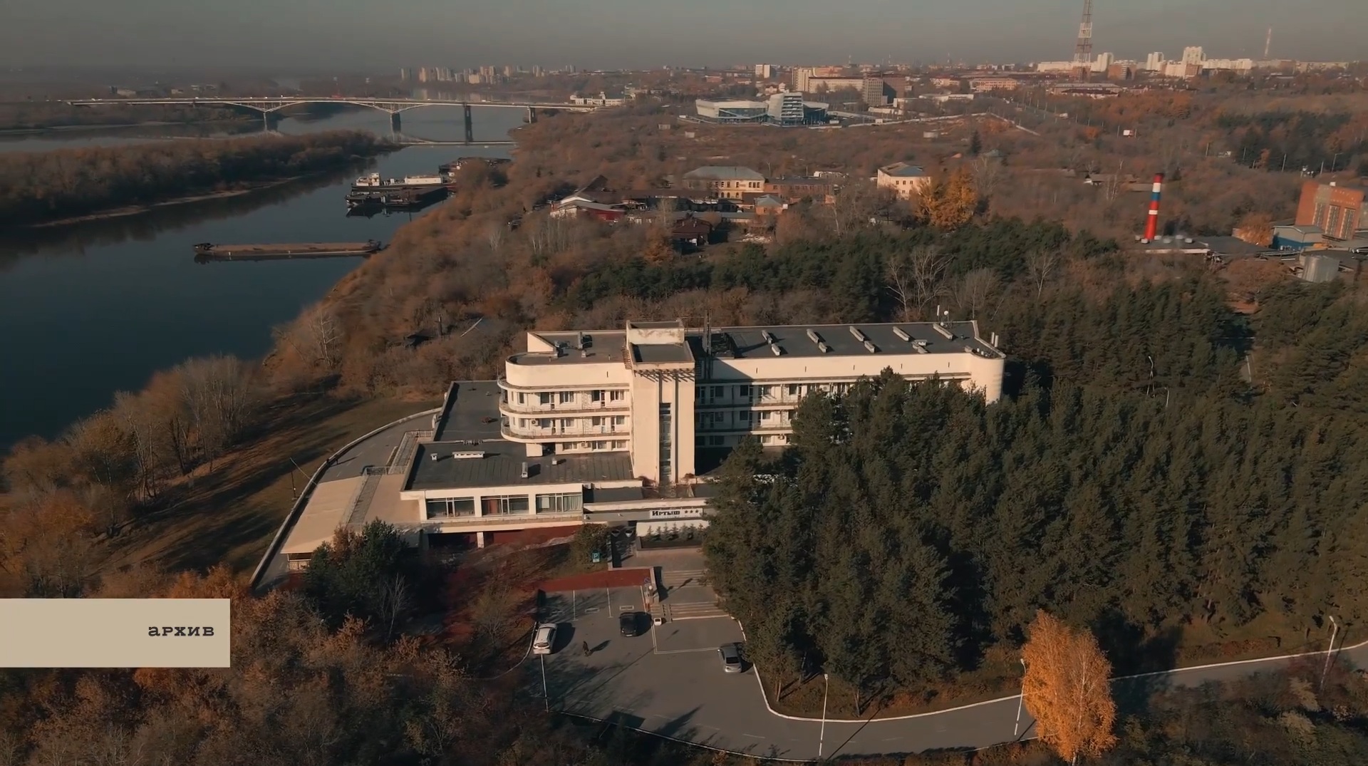 Последний большой жест вместо небоскрёбов: как советский модернизм сделал Омск лучезарным