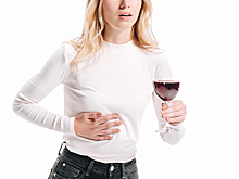 47-летнюю женщину сразил инфаркт после того, как вкус вина показался ей довольно “странным”