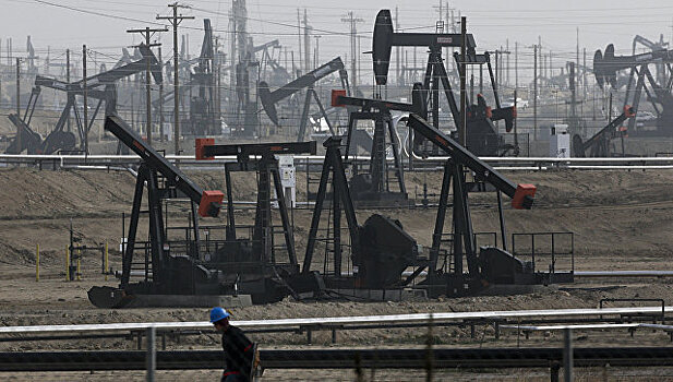 РФ выполнила соглашение о сокращении добычи нефти на 93%
