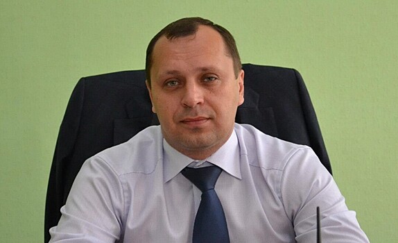 Мэра города в Кузбассе отправили в отставку за банкет во время траура