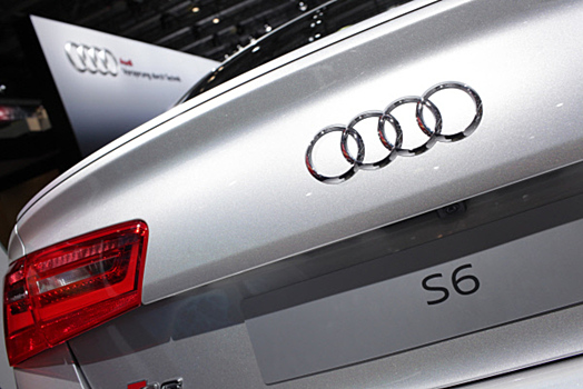 Audi ограничит выпуск электромобилей из-за нехватки комплектующих