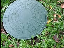 В Печатниках завелись серийные похитители крышек канализационных люков