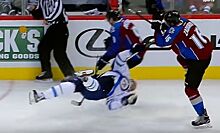 Американский хоккеист напал на Задорова во время матча НХЛ