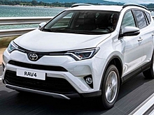 Кроссоверы Toyota стали лидерами рынка России