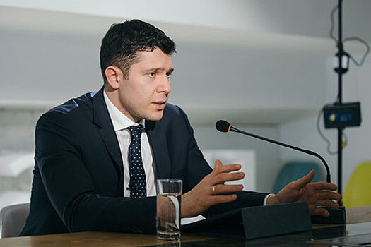 Алиханов предложил разрешить "растаможенным на регион" грузовикам перевозки по России