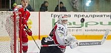 Хоккеисты «Ижстали» проиграли «Металлургу» из Новокузнецка
