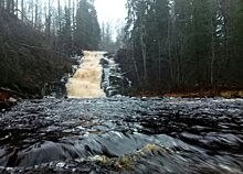 Шлагбаум и платный вход. За что будут платить гости водопада «Белые мосты» 