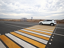 В Волжском на новой дороге устанавливают светофоры