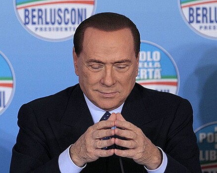 Берлускони госпитализировали