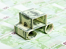 Шоссе в США засыпало долларами