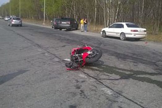В аварии в Приморье погибли мотоциклист и его пассажир