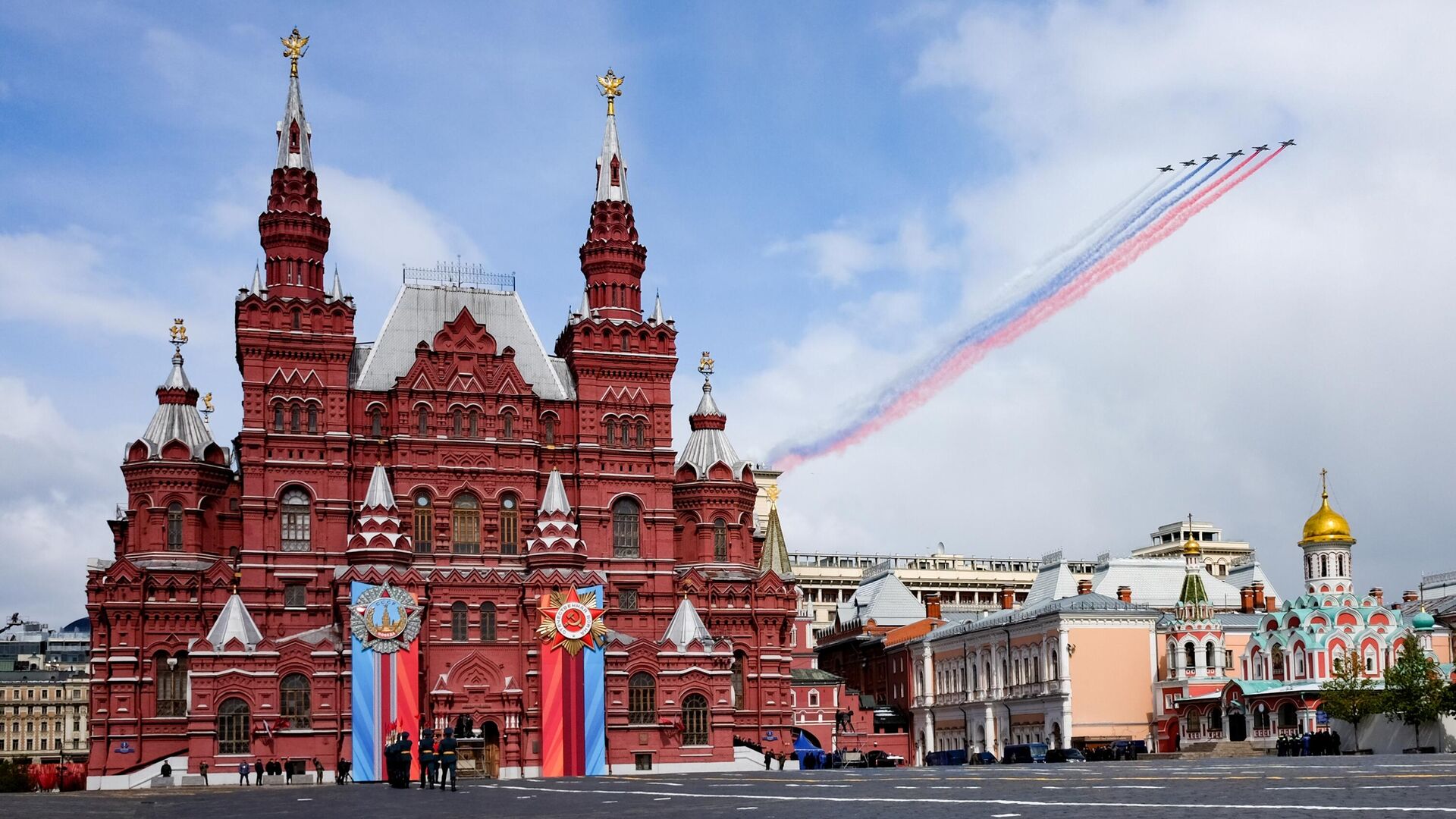 Страх или провокация Что стоит за заявлениями Украины о Дне Победы