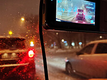 Как самостоятельно сделать видеорегистратор: потребуется только смартфон и резинки для денег