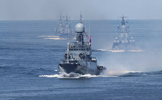 Адмирал: Балтфлот будет держать корабли НАТО «на мушке»