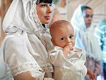 «Мой ангелочек»: звезда «Дома-2» Нелли Ермолаева впервые показала лицо сына на фото с крестин