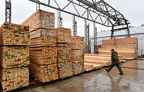 "Ъ": Минпромторг предложил до конца года обнулить экспортные пошлины на пиломатериалы