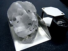 Компания Lucara добыла один из крупнейших в мире алмазов весом 2492 карата