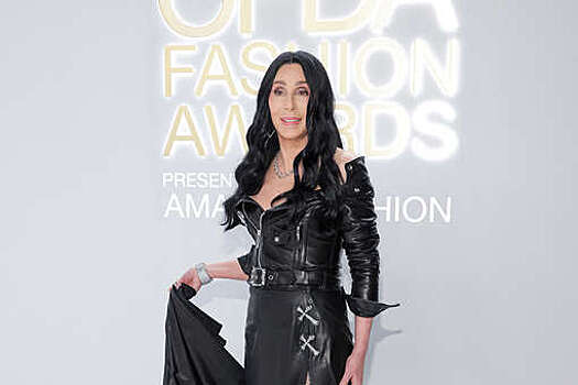 Певица Шер призналась, что хочет снова стать 70-летней