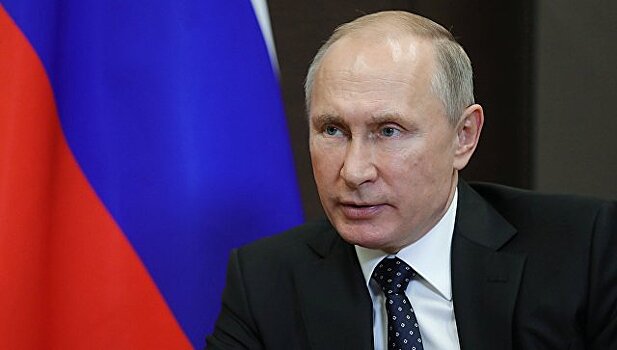Россияне позитивно оценивают работу Путина