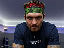 Усик на канатах, Чисора с полицейской конницей, Бетербиев боксирует с тенью — соцсети