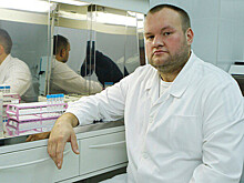 Врач назвал «максимально странной историей» удаление у Крамаренко здорового мениска