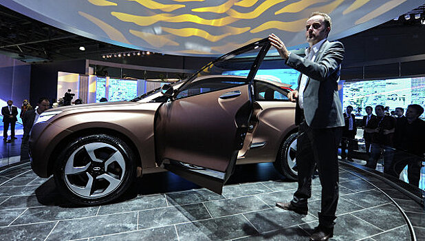 Lada XRAY засняли на дорожных испытаниях