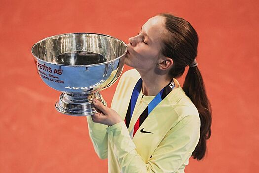 Интервью с Александрой Карабановой: о победе на Les Petits As, спонсорах, хобби, Надале, Джоковиче, Рыбакиной, Валиевой, Серене