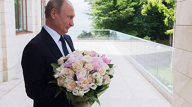 Путина назвали ярким эротическим сном для женщин России