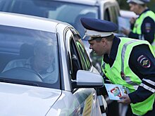 Эксперты предложили эвакуировать машины на штрафстоянки за езду без ОСАГО