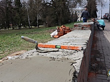 Первомайский парк в Курске продолжают ремонтировать
