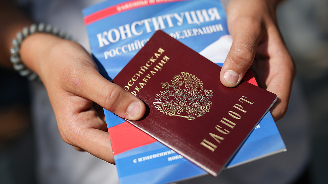 В Абхазии остановили выдачу паспортов России