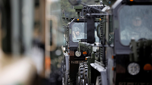 Американцы начали эвакуацию членов семей  из Сеула