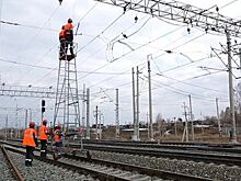 Контактную сеть на перегоне Петербург-Удельная перевесят за полмилллиарда