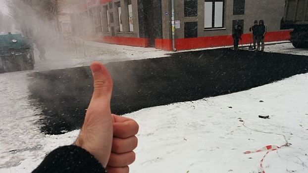 В России разрешат класть асфальт в дождь и снег