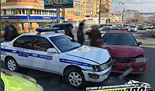 Полицейская машина во Владивостоке попала в ДТП