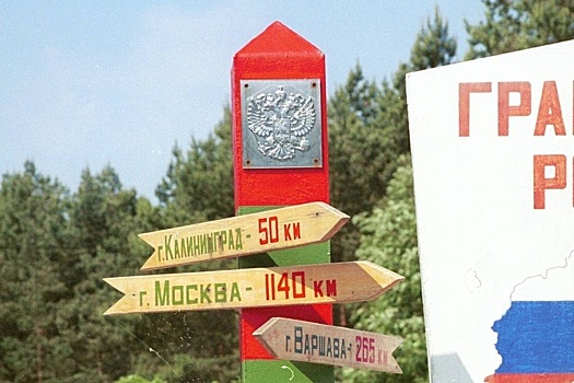 При обрушении крыши летнего кафе пострадали две женщины